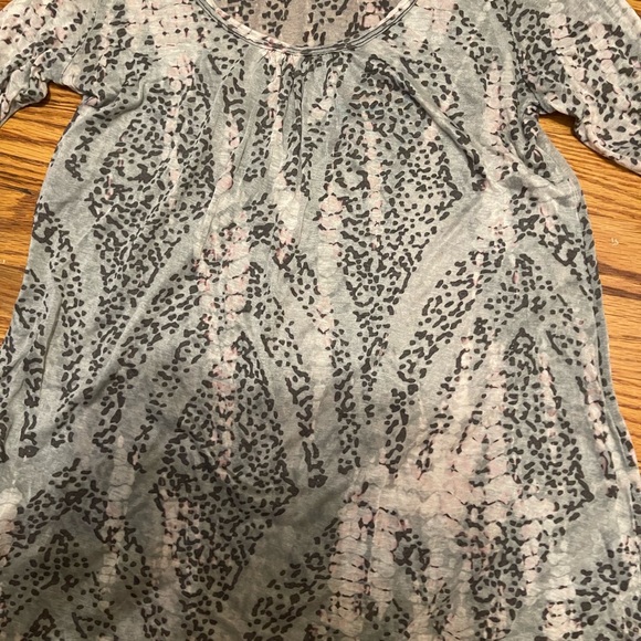 Chelsea and Violet Boho Top - Picture 2 of 4